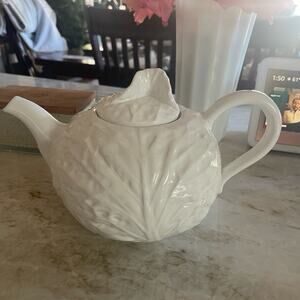 Neuwirth Cabbage teapot white ceramic 10.5"